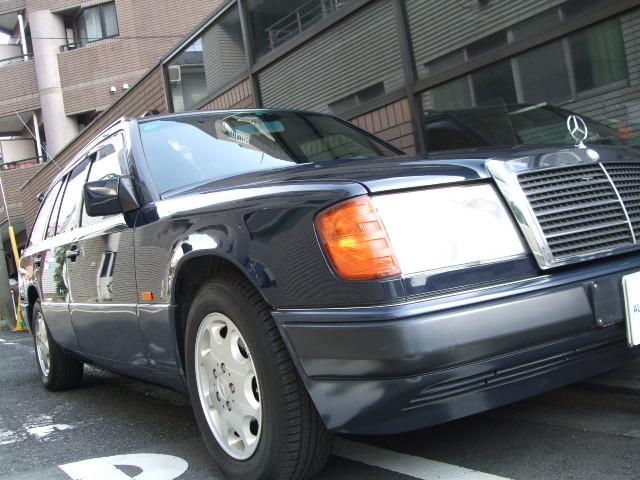 ★入庫情報！1993yM.BENZ300TE(S124)★_a0219461_12521114.jpg