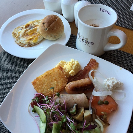 朝食etc メルキュール アンバサダー ソドベ_b0060363_14225964.jpg
