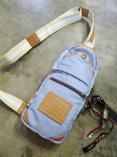 出ました!★? 別注企画Orobianco ・・・ Light DENIM One Shoulder BODY BAG!♪!_d0152280_19114177.jpg