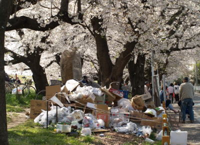 テーマパークジャパン：桜咲く花見の季節到来！だが特亜ゴミ爆弾の季節到来でもある！_e0171614_14563910.jpg