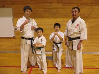 発寒教室 前田初段が九州へ赴任!_c0118332_2232575.jpg