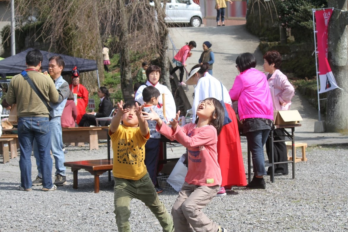 やまんマルシェ写真～カメラマン　北森祐介～_d0264557_20342743.jpg