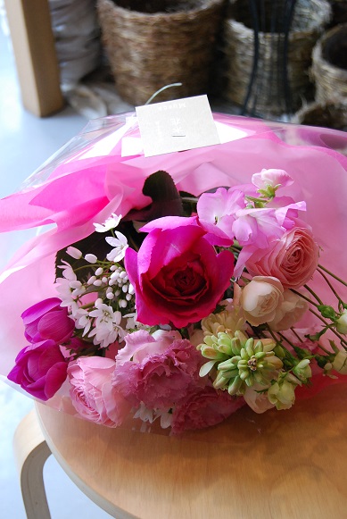 お祝い、送別、卒業の花束。_a0201358_1812270.jpg