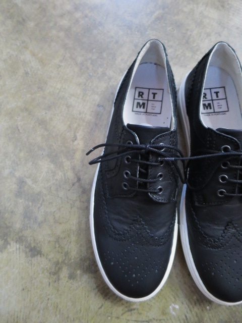 RTM ・・・ BROGUE LEATHER SNEAKER!★! 大人のスニーカーです(^^♪_d0152280_19501993.jpg