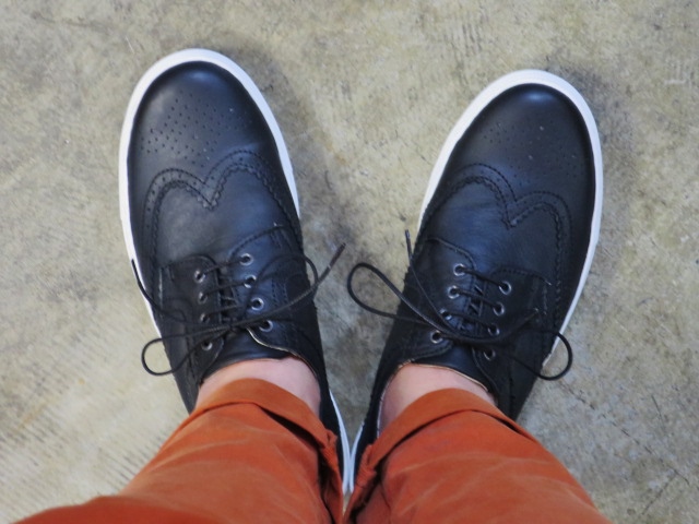 RTM ・・・ BROGUE LEATHER SNEAKER!★! 大人のスニーカーです(^^♪_d0152280_19564585.jpg