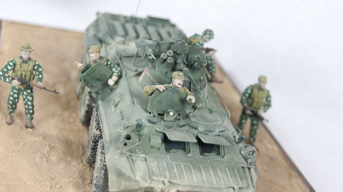 Zvezda 1/35 BTR-80a  Afghan War Diorama _a0055093_19312675.jpg