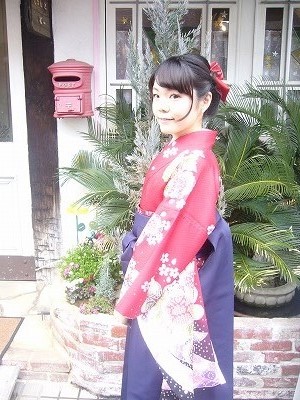 素敵な袴女子たち その3_a0123703_1275833.jpg