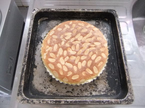 ＜イギリス菓子・レシピ＞ ベイクウェル・タート【Bakewell Tart】_e0038047_0453345.jpg