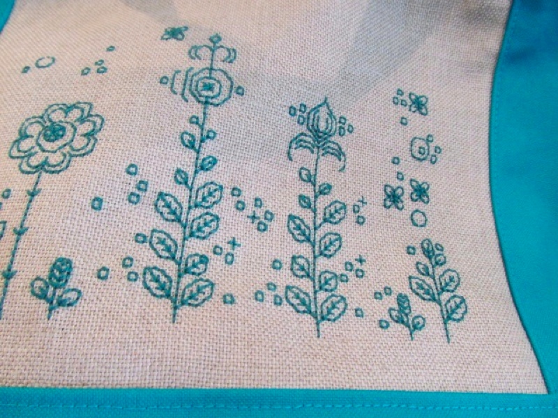 手刺繍の感動、petit panierのバッグ_f0129557_12314222.jpg