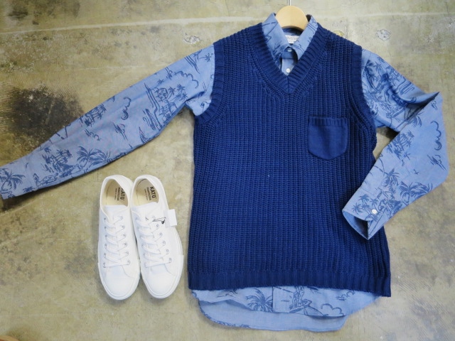 今時期に・・・これからの時期も・・・Cotton KNIT V-NECK VEST By Kato_d0152280_2271445.jpg