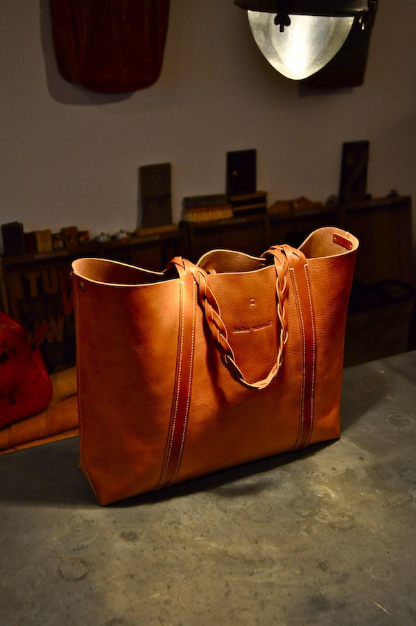 aged oil leather_b0172633_20383032.jpg