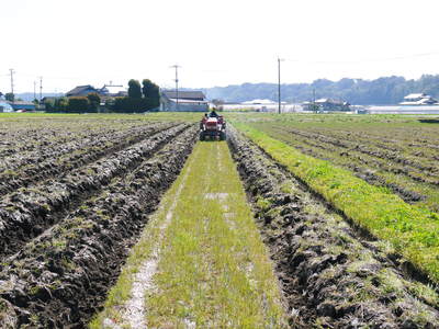 七城米　長尾農園　「天地返し」で深くまで強い根をはる田んぼ作り！_a0254656_1934577.jpg