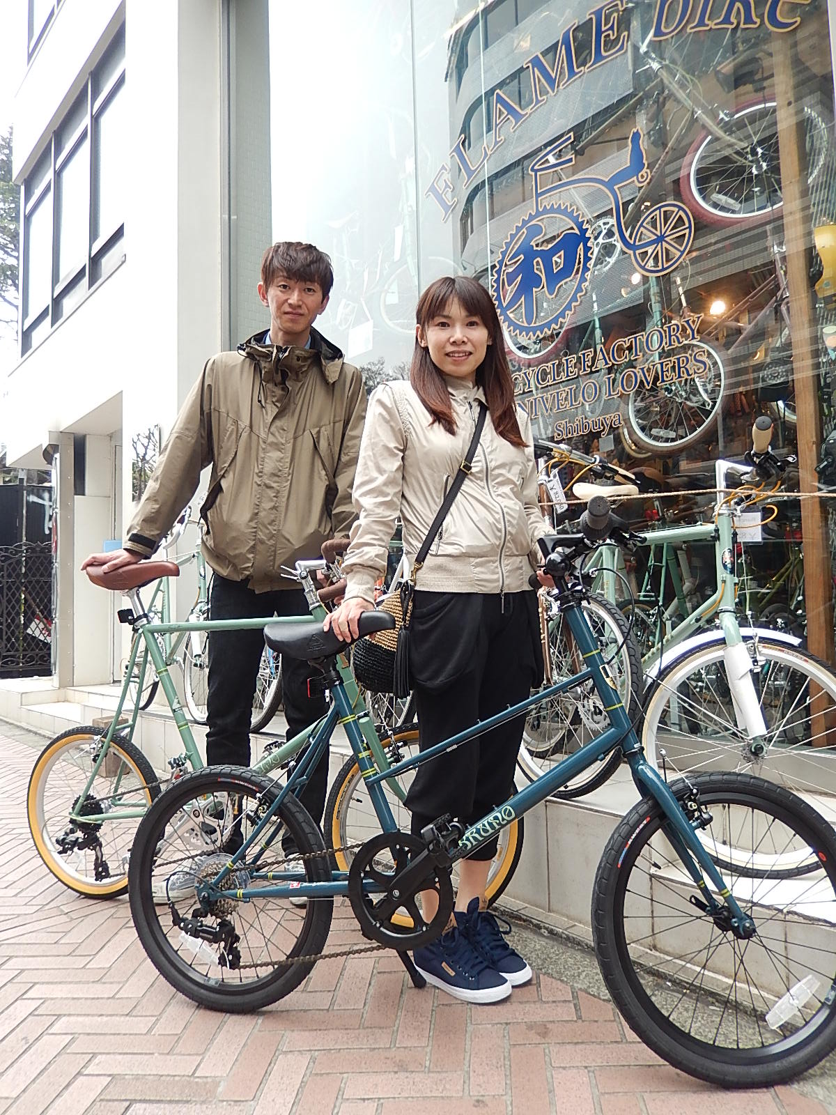 3月29日 渋谷 原宿 の自転車屋 FLAME bike前です_e0188759_1454895.jpg