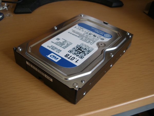 ジャンクHDD購入！これって使えるのか！？ WD10EZEX : なにも
