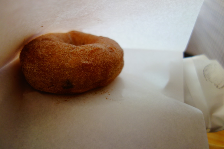 coffee & donuts haritts（ハリッツ）　渋谷区上原/ドーナツ専門店～革ジャン売って肉を食おう！ その2_a0287336_21155186.jpg