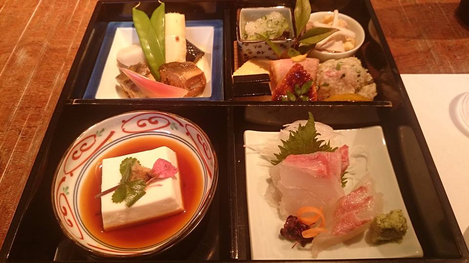 臼杵の老舗料亭にて、還暦のお祝い_d0230676_1738967.jpg