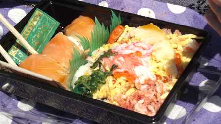 お花見ランチ_e0246118_2143061.jpg
