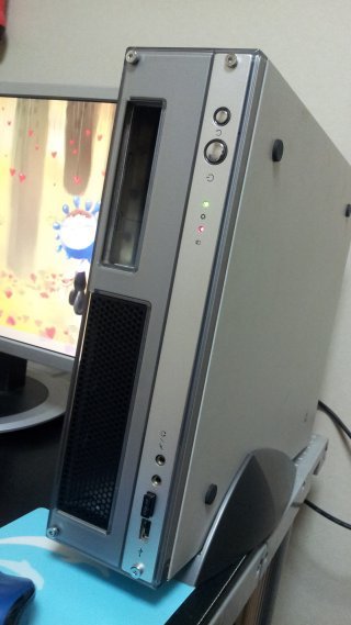 壊れたpcパーツを修理してみよう 電源 マウス キーボード なにも思いつかなくなったブログ