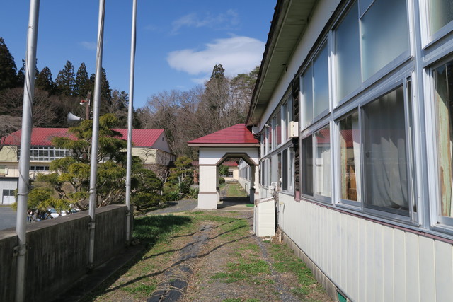 東北の旅その6（達古袋小学校）_a0210108_10283445.jpg