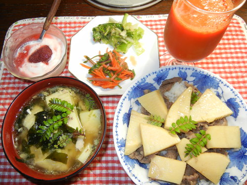 ’15,4,2(木)再び筍ご飯~!_f0060461_1385157.jpg