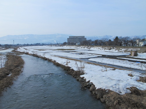 朝の相生橋からの風景、４月　３日（春分・末候）雷乃声を発す_c0075701_12232014.jpg