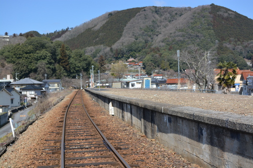 尾関山駅_b0334414_1655974.jpg