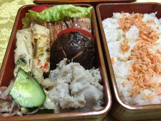 ４月３日　豚ロース味噌漬け弁当_b0044825_8183163.jpg