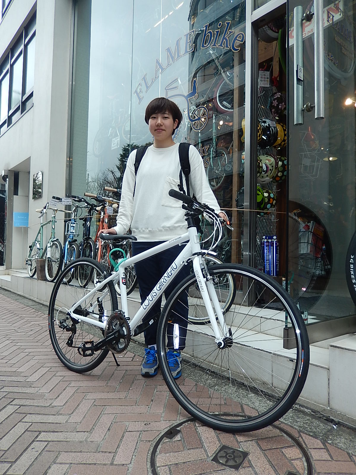 4月3日 渋谷 原宿 の自転車屋 FLAME bike前です_e0188759_13124963.jpg
