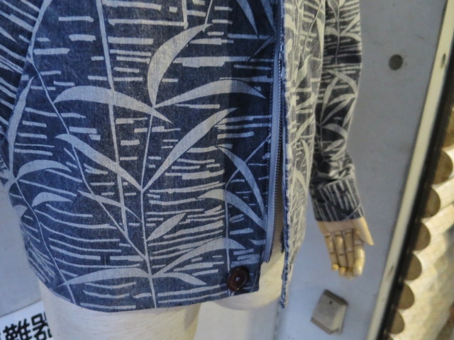 花見JKT・其の③ Universal Works ・・・ 抜染BOMBER JACKET!★!_d0152280_21591353.jpg