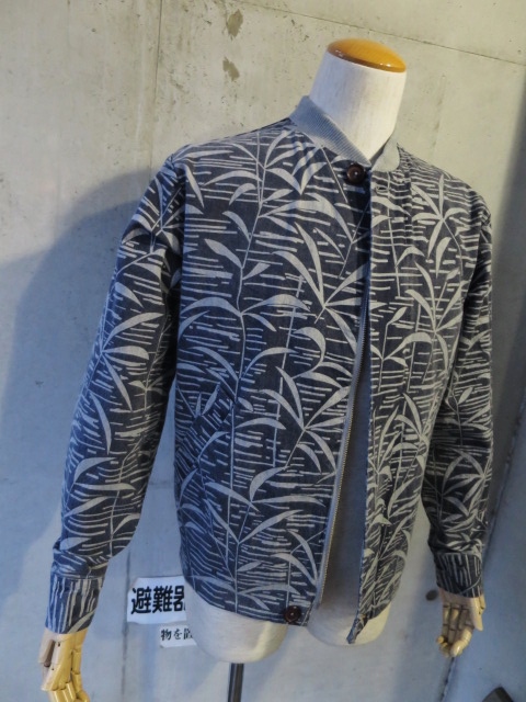 花見JKT・其の③ Universal Works ・・・ 抜染BOMBER JACKET!★!_d0152280_215915.jpg