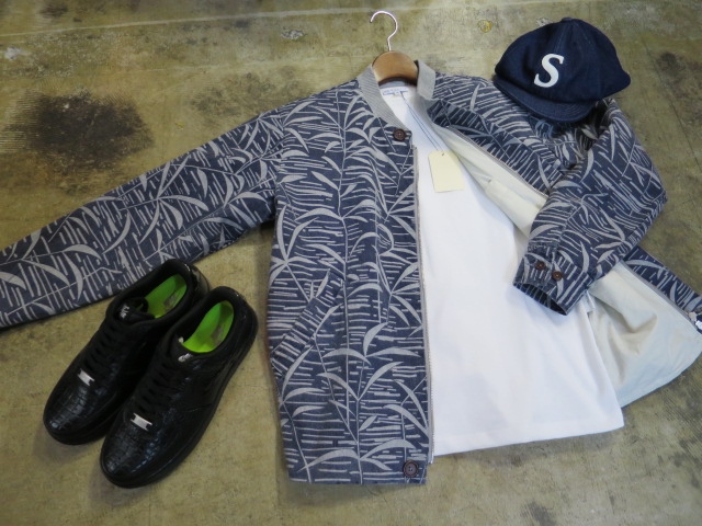 花見JKT・其の③ Universal Works ・・・ 抜染BOMBER JACKET!★!_d0152280_21595611.jpg