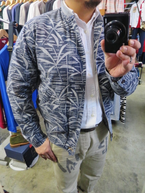 花見JKT・其の③ Universal Works ・・・ 抜染BOMBER JACKET!★!_d0152280_2202941.jpg