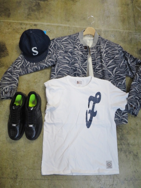 花見JKT・其の③ Universal Works ・・・ 抜染BOMBER JACKET!★!_d0152280_220452.jpg