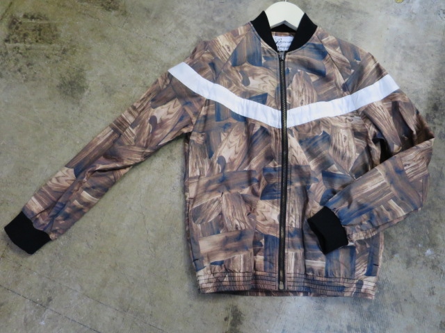 花見JKT・其の③ Universal Works ・・・ 抜染BOMBER JACKET!★!_d0152280_2235265.jpg
