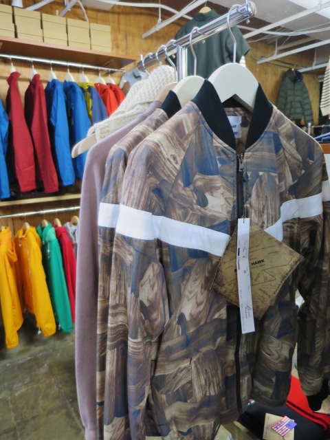 花見JKT・其の③ Universal Works ・・・ 抜染BOMBER JACKET!★!_d0152280_2245771.jpg