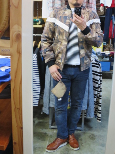 花見JKT・其の③ Universal Works ・・・ 抜染BOMBER JACKET!★!_d0152280_22466.jpg