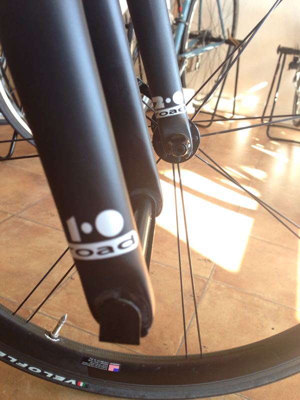 ENVE ROAD 1.0 vs ROAD 2.0 : 今日はどこへ行こう。。。 ENVE ROAD 1.0 vs ROAD 2.0 : 今日はどこへ行こう。。。