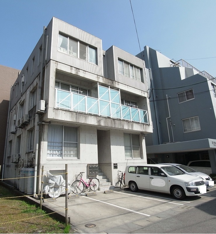 打ちっぱなしコンクリートのオシャレな外観の1ｄｋ空きました ブログde賃貸 新聖