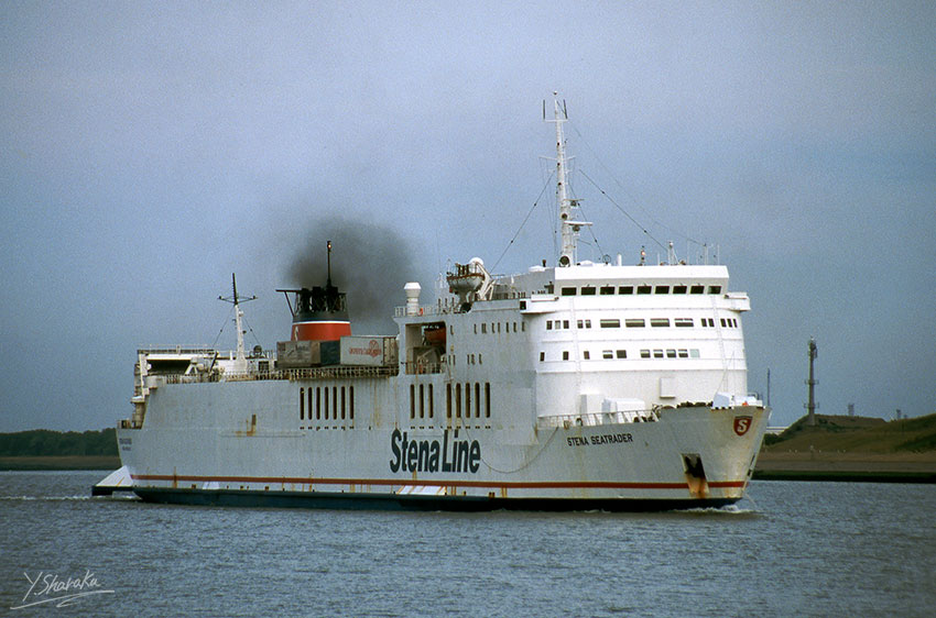 Stena Line M/F Stena Seatrader_f0344614_23241220.jpg