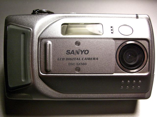 めいど いん じゃぱんダゼっ!SANYO DSC-SX560 : ぴよどらカメラ堂 めいど いん じゃぱんダゼっ!SANYO DSC-SX560 : ぴよどらカメラ堂