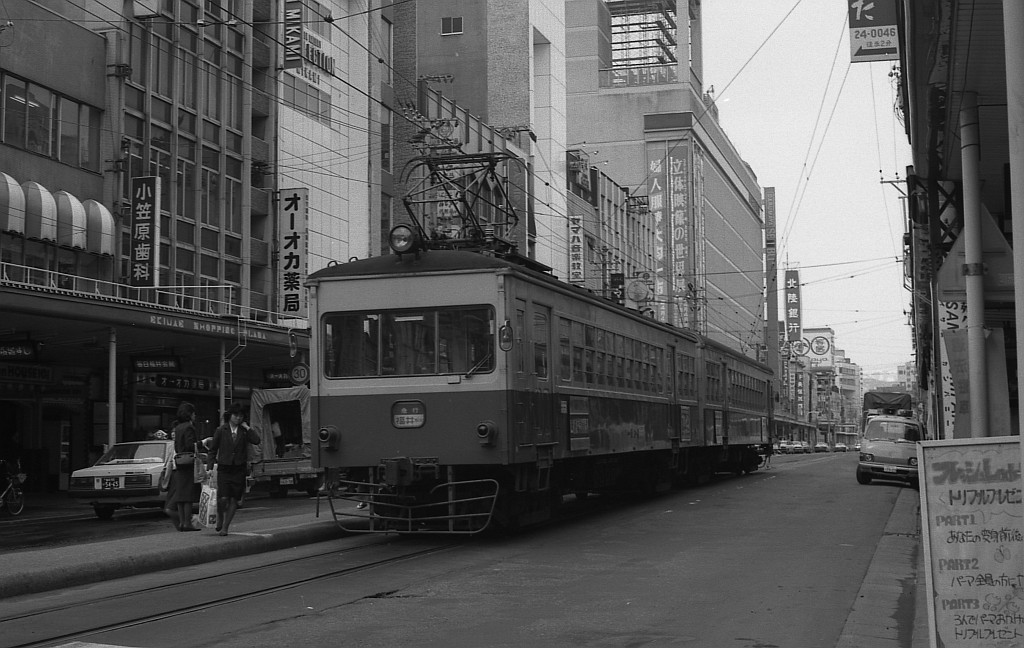 1984年4月4日福井駅前_f0203926_1453101.jpg