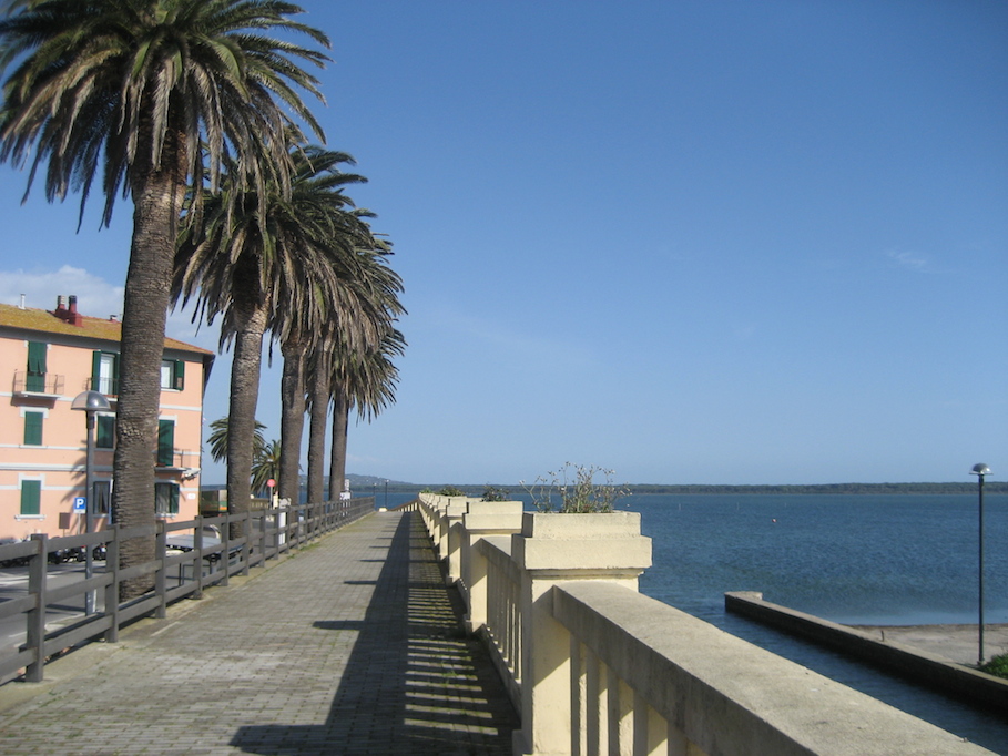 Orbetello 今の源となった町_f0097102_16401912.jpg