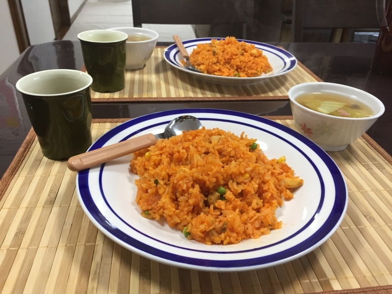 4 5昼食 チキンライス コンソメ野菜スープ 今日の献立