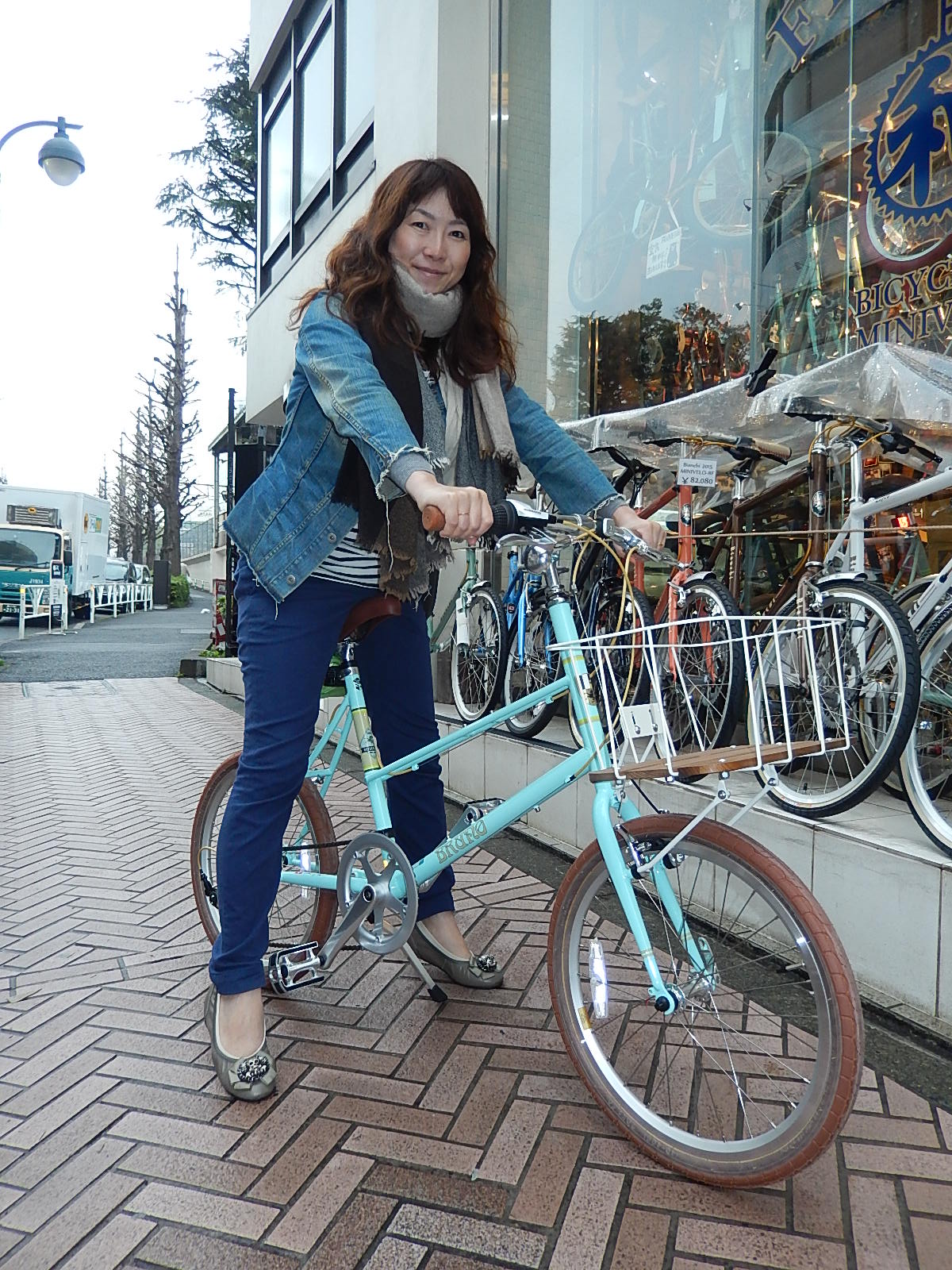 4月5日　渋谷　原宿　の自転車屋　FLAME bike前です_e0188759_18473589.jpg