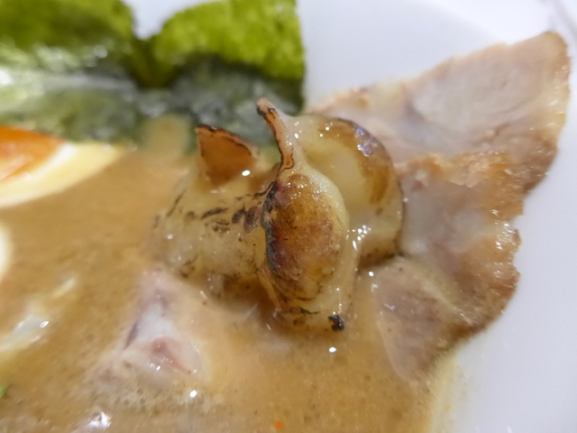 池袋「GAGANA RAMEN ガガナラーメン」へ行く。_f0232060_14301785.jpg