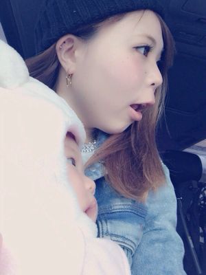 お嫁ちゃん似の孫_f0249610_23302126.jpg