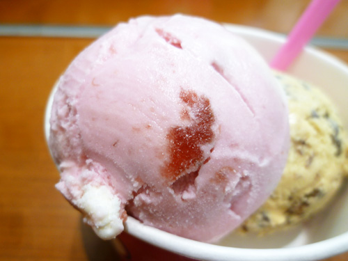 サーティワンアイスクリーム 池袋店_c0152767_21265970.jpg