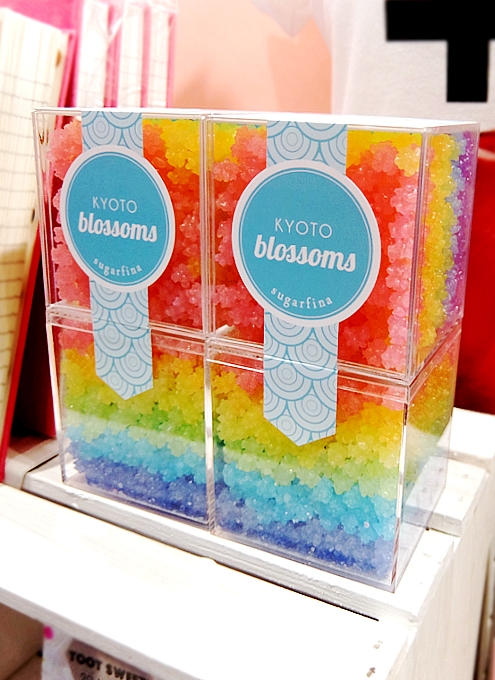 こんぺいとうを”Kyoto blossoms candy\"と英訳するセンス_b0007805_23552289.jpg