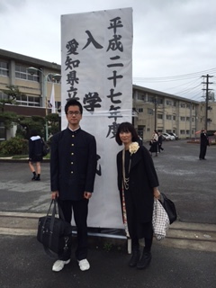 それぞれの入学式_d0127925_12121560.jpg