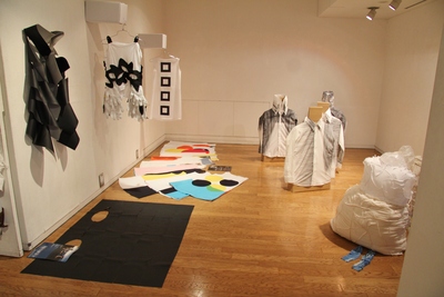 「衣裳の記憶」展開催中!_d0178431_1955374.jpg
